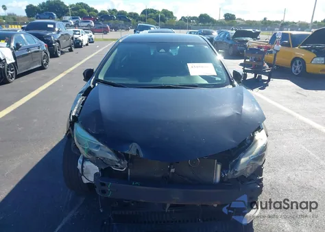2017 Toyota Corolla Se z USA, uszkodzony, nr VIN 2T1BURHE9HC877055